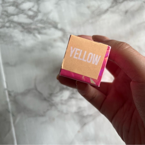 jeffree star magic star concealer yellow - Picture 7 of 7